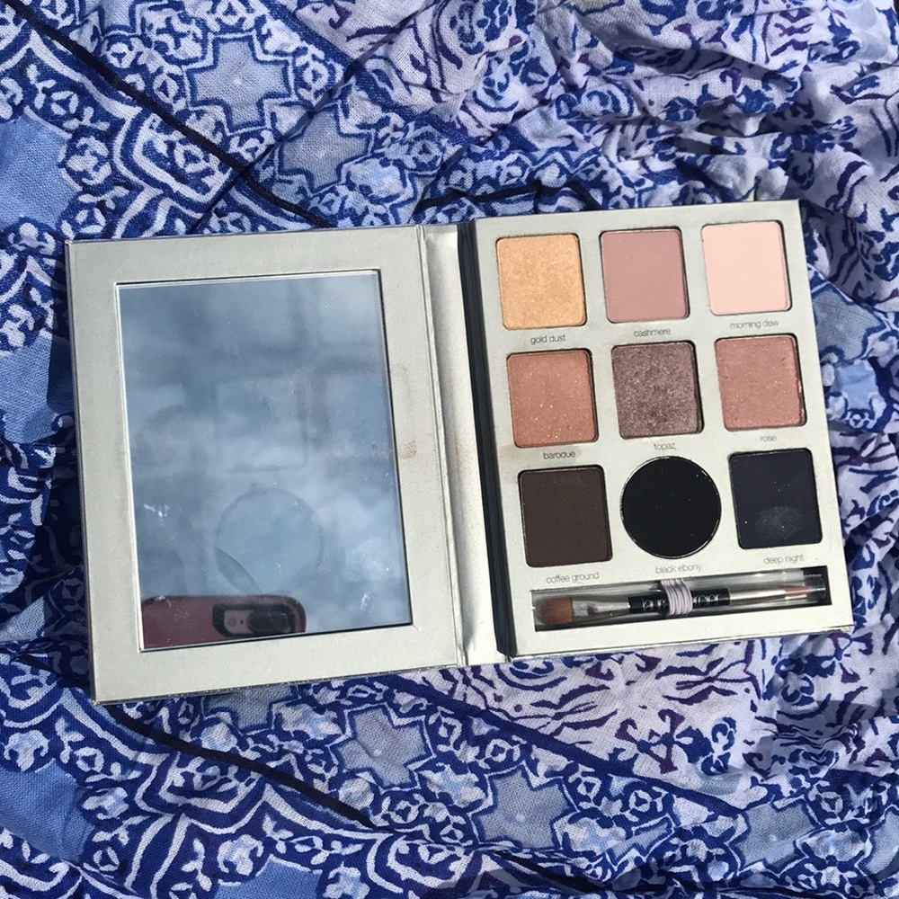 Laura Mercier Eye Book eye shadow palette.